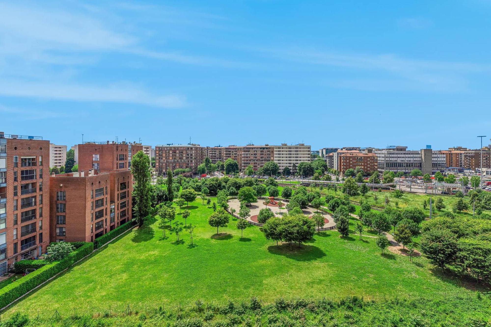 Airy Apartments With Balcony & Garage By Ndp Rent - Milan, Milan